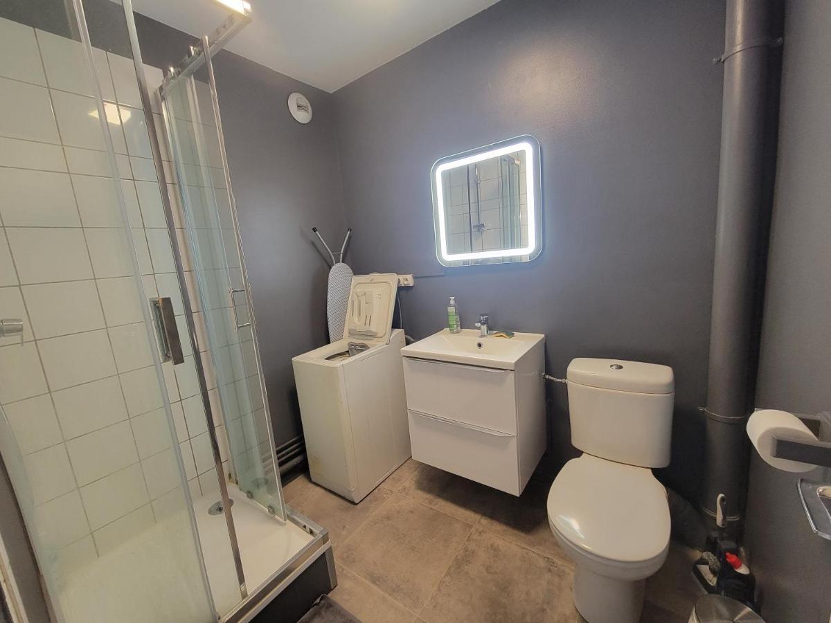 Bel Avec Grand Balcon Et Parking Prive Appartement *