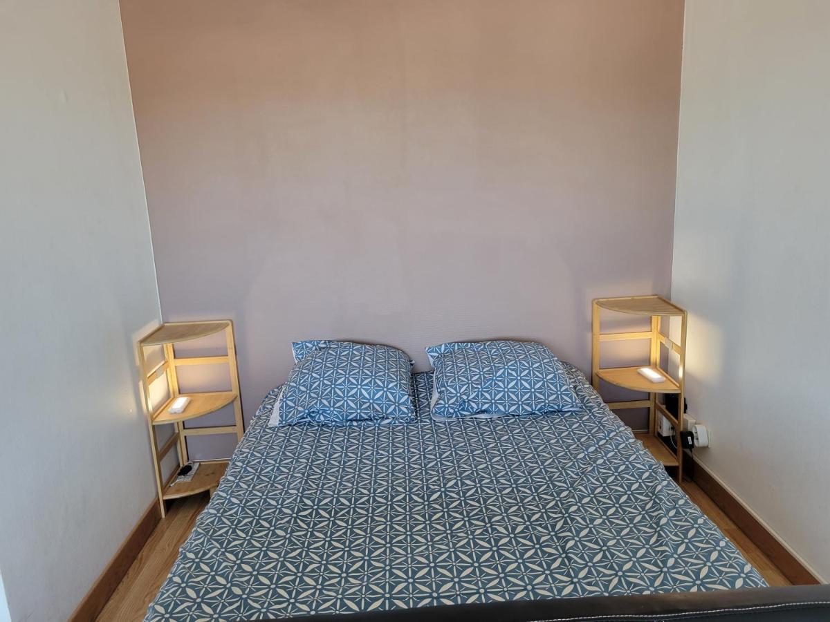 Bel Avec Grand Balcon Et Parking Prive *